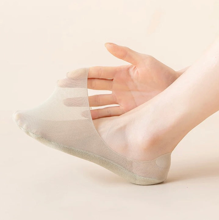 Silk Serene™ Șosete transparente anti-alunecare